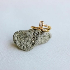 Anel Amaea Parafuso com Zircônias Folheado a Ouro 18k - 1 Ano de Garantia no Banho