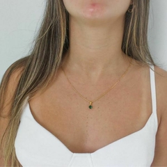 Conjunto Amaea Ponto de Luz Verde Esmeralda Folheado a Ouro 18k - 1 Ano de Garantia no Banho