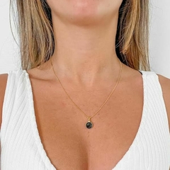 Colar Amaea Pingente Ônix Folheado a Ouro 18k