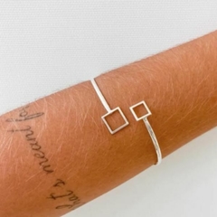Bracelete Amaea Quadrados Regulável Banhado a Prata