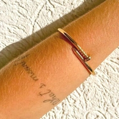 Bracelete Amaea Parafuso Cartier Folheado a Ouro 18k - 1 Ano de Garantia no Banho