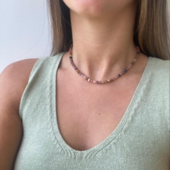 Choker Amaea Àgata Natural Esferas de 4mm Folheada a Ouro