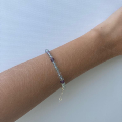 Pulseira Amaea Fluorita Natural Esferas de 4mm Folheada a Prata