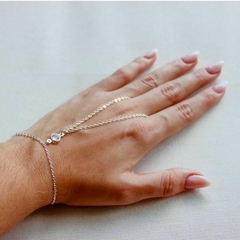 Pulseira Anel de Mão Amaea em Zircônias Folheada a Prata