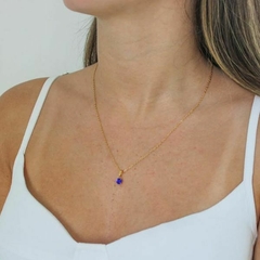 Conjunto Amaea Ponto de Luz Azul Escuro Folheado a Ouro 18k - 1 Ano de Garantia no Banho