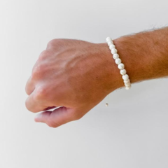 Pulseira Amaea Masculina Esferas Natural Howlita Bege em Macramê 8m
