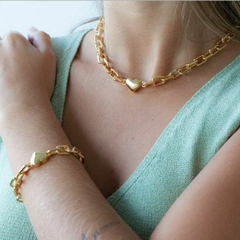 Conjunto Amaea Elos Retangulares com Fecho Imã de Coração Folheado a Ouro 18k
