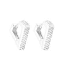 Brinco Amaea Argola formato triangular em Zircônias Folheado a Prata - 1 Ano de Garantia no Banho