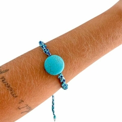 Pulseira Amaea Macramê Moeda Howtila Azul 