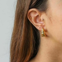 Brinco Amaea Argola Croissant Largo Folheado a Ouro 18k