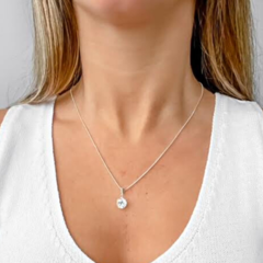 Conjunto Amaea em Zircônia Ponto de Luz Cristal Folheada a Prata