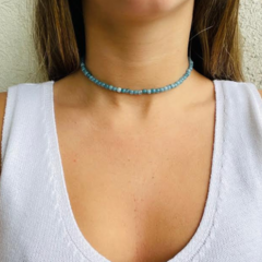 Choker Amaea Àgua Marinha  Esferas Naturais de 4mm Folheada a Ouro 18k