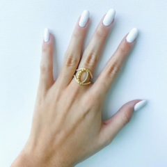 Anel Amaea Bolinha e Zircônias Cristal Folheado a Ouro 18k - 1 Ano de Garantia no Banho