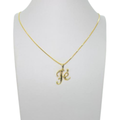 Colar Amaea Pingente Fé Corrente Veneziana Folheado a Ouro 18k
