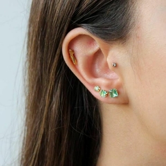 Brinco Amaea Trio em Zircônias Quadradas Verde Esmeralda Folheado a Ouro 18k - 1 Ano de Garantia no Banho