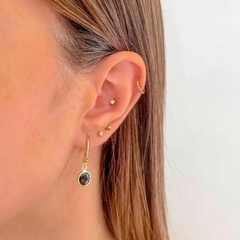 Brinco Amaea Pingente Ônix Folheado a Ouro 18k