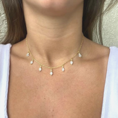 Choker Amaea com Pingentes em Zircônias Folheada a Prata - 1 Ano de Garantia no Banho