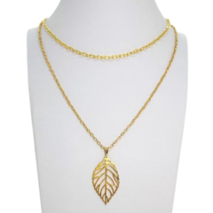 Colar Amaea Folha Vazada Folheada a Ouro 18k