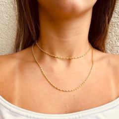 Colar Amaea Corrente Torcida Folheada a Ouro 18k - 1 Ano de Garantia no Banho