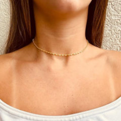 Choker Amaea Corrente Torcida Folheada a Ouro 18k - 1 Ano de Garantia no Banho