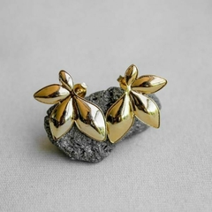 Brinco Amaea 4 Pétalas Folheado a Ouro 18k
