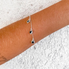 Pulseira Amaea Com Pingentes de Coração Cristal Negro Folheada a Prata