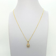 Colar Amaea Pingente Meia Bola Cravejada em Zircônias Coloridas Folheado a Ouro 18k