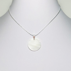 Choker Amaea Madrepérola Natural Moeda 12mm Folheada a Prata