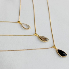 Colar Amaea com Pingente Folha Cristal Fumê Folheado a Ouro 18k