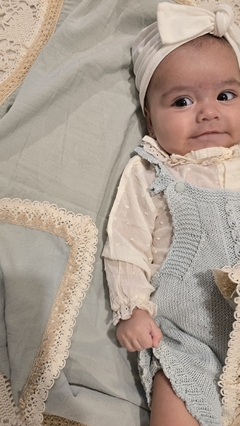 Mantita Celeste en internet