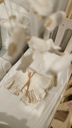Mantita Natural con vuelo - POK.DECO