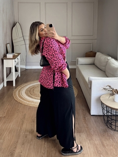 CONJUNTO ONÇA PINK ( CAMISA +CROPPED) na internet