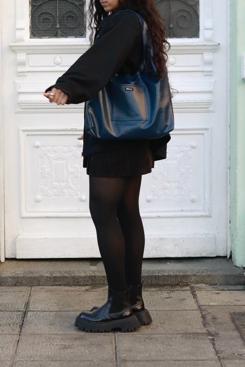 Bolsa Hobo Verniz Azul Escuro