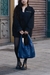 Bolsa Hobo Verniz Azul Escuro - comprar online