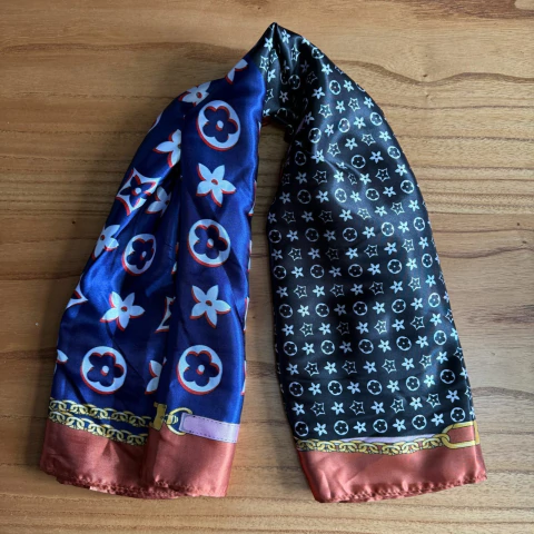 Lenço LV azul - comprar online