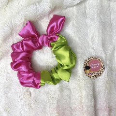 Xuxinha/ scrunchie bicolor “lima”