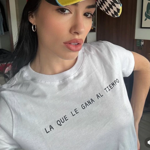 La que le gana al tiempo