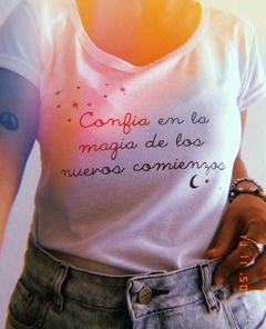 Remera Confia en la magia