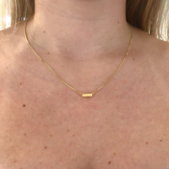 Colar 45cm Pingente Tubinho Banho de Ouro 18k