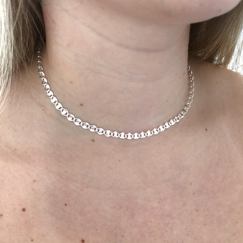 Choker Corrente Piastrine Banho de Prata