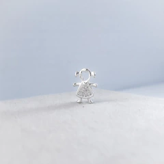 Pingente Filha Menina com Zircônias Banho de Prata - comprar online