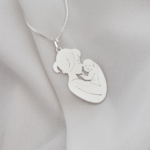Colar Pingente Mãe e Bebê Banho de Prata - comprar online