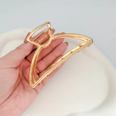 Pregadeira Arco Dourada - comprar online