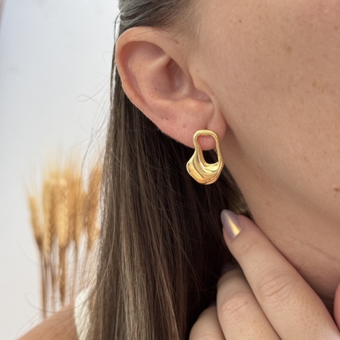 Brinco Orgânico Bold Banho de Ouro - comprar online