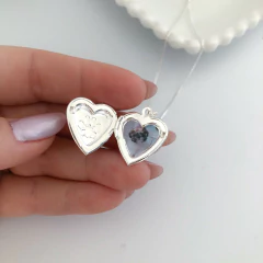 Relicário Colar Coração Pet Banho de Prata - comprar online