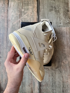 Imagem do Off-White x Air Jordan 4 Sail 10/15 dias para você receber