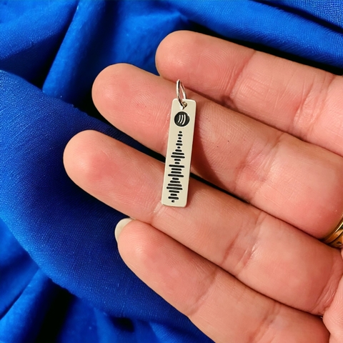 Pingente de prata música spotfy )