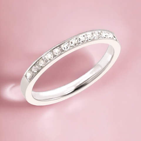 Anel aparador cravejado gemas