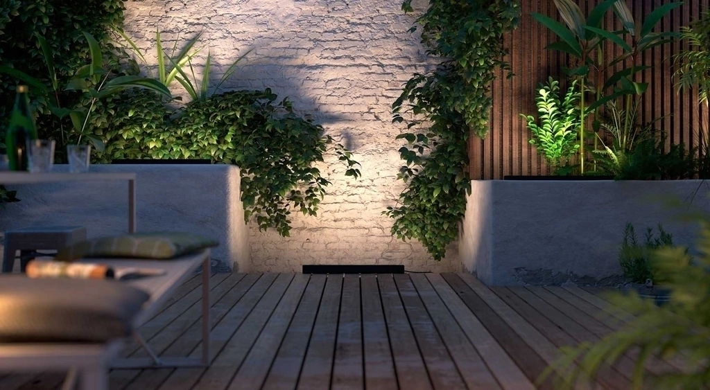 Philips Hue Amarant l Outdoor Light Bar l LED Wall Floodlight l Luminária Inteligente Outdoor de Piso l + Sensor de Presença l Alto Fluxo Luminoso de até 2.800 lumen l LED Integrado l Sem Fonte de Energia l Compatível com Alexa, Apple Homekit & Google Assistant l Requer Hue Bridge - online store