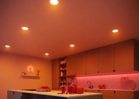 Philips Hue White and Color Ambiance Bluetooth | Dimmable LED Smart Retrofit Recessed Downlight 5/6" l 2ª Geração | Luminária Spot de Teto de Embutir l Fluxo Luminoso 1,100 lumens | Luminária Spot de Teto de Embutir | Compatível com a Alexa, Apple Homekit & Google Assistant | 4-Pack - tienda online